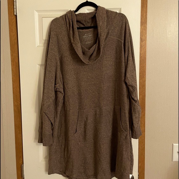 torrid Sweaters - Brand new Torrid sweater with tags size 6